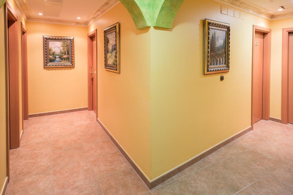 Hotel Real De Castilla ทอร์เดซียัส ภายนอก รูปภาพ