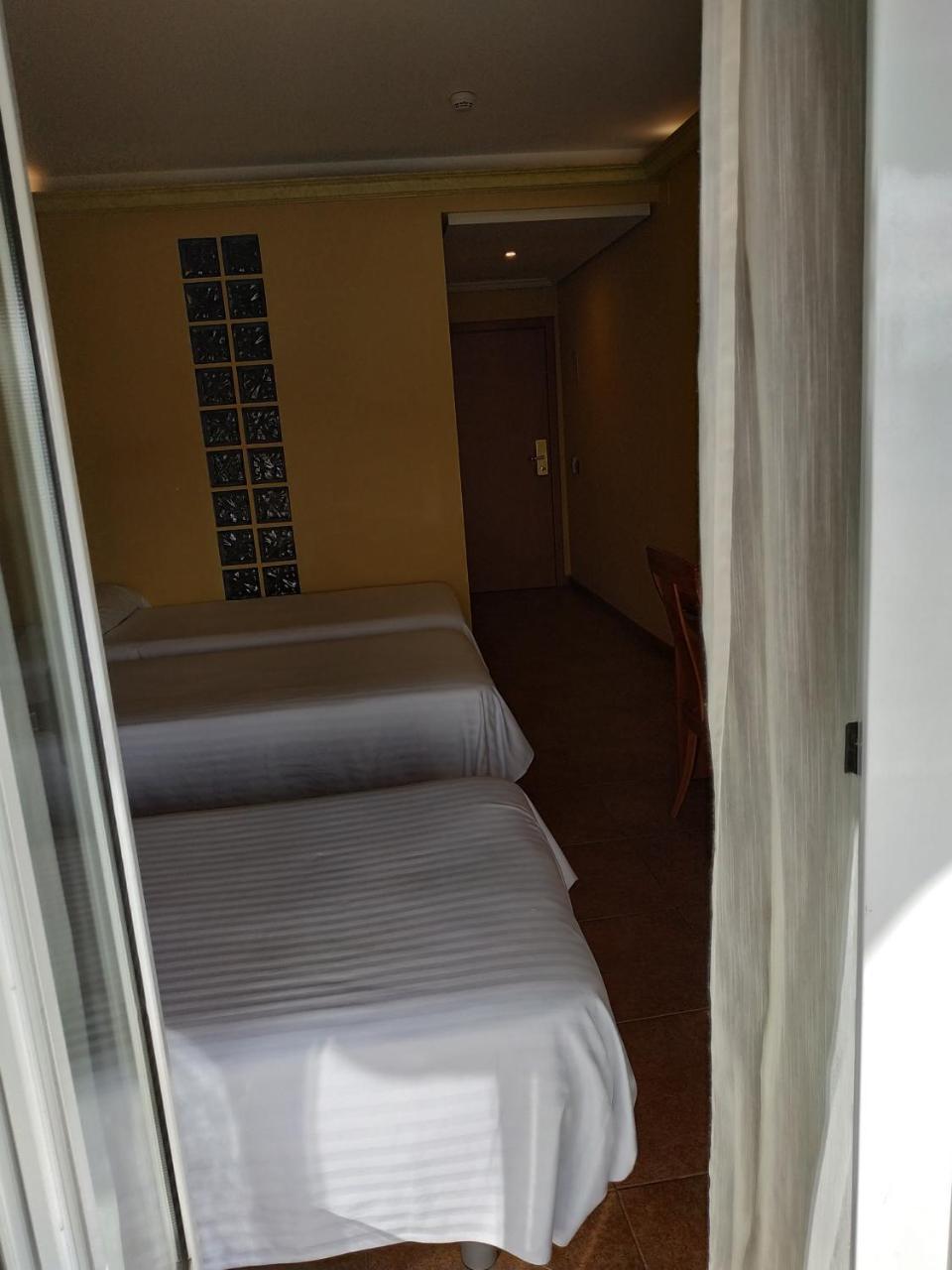 Hotel Real De Castilla ทอร์เดซียัส ภายนอก รูปภาพ